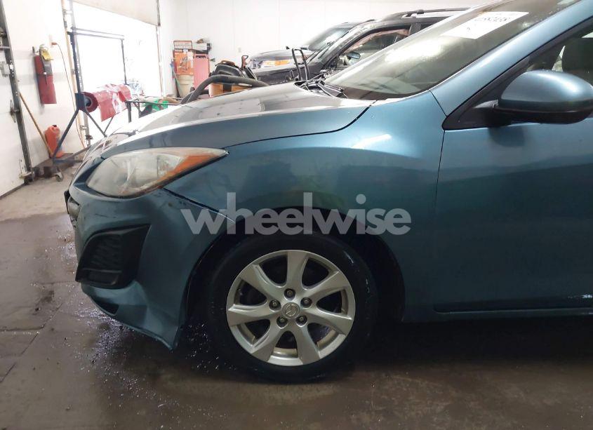 Photo 17 of 2011 Mazda Mazda3 I TOURING (VIN JM1BL1VF3B1900925)