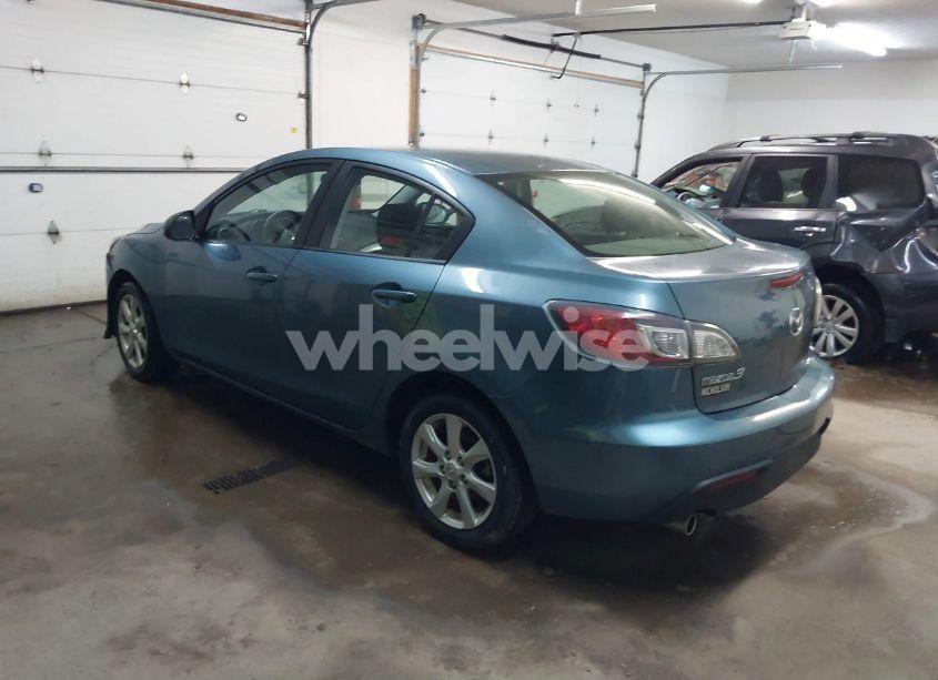 Photo 3 of 2011 Mazda Mazda3 I TOURING (VIN JM1BL1VF3B1900925)