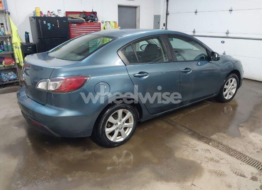 Photo 4 of 2011 Mazda Mazda3 I TOURING (VIN JM1BL1VF3B1900925)