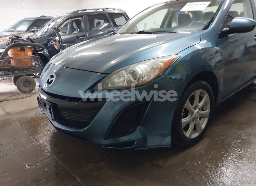 Photo 6 of 2011 Mazda Mazda3 I TOURING (VIN JM1BL1VF3B1900925)