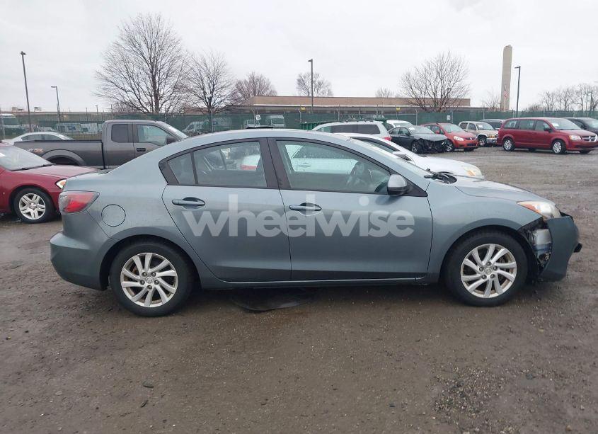 Photo 13 of 2012 Mazda Mazda3 I TOURING (VIN JM1BL1VF4C1502088)