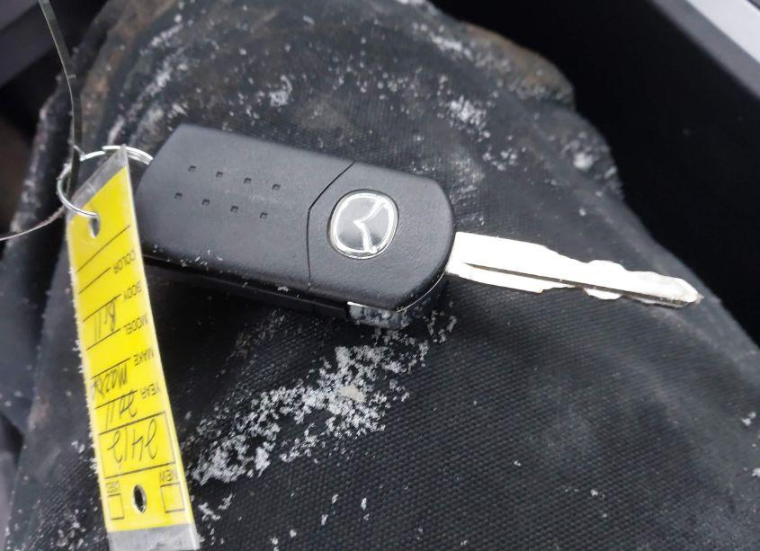 Photo 11 of 2011 Mazda Mazda3 I TOURING (VIN JM1BL1VF5B1385815)