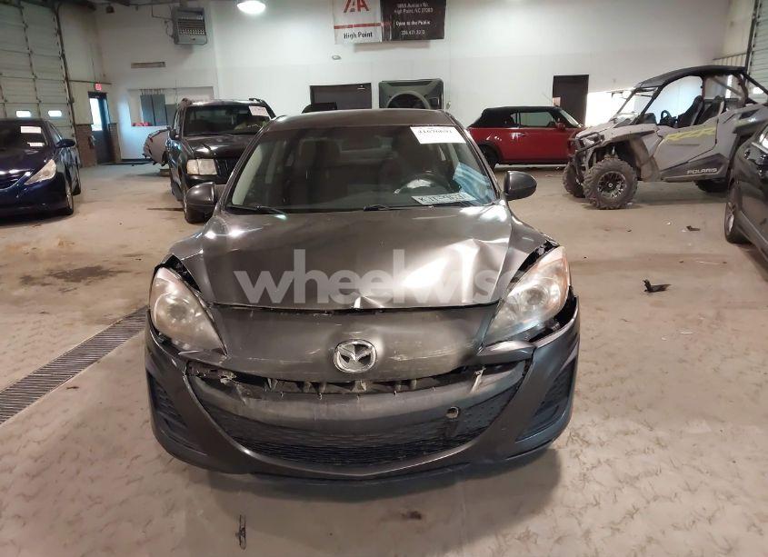Photo 12 of 2011 Mazda Mazda3 I TOURING (VIN JM1BL1VF5B1423401)