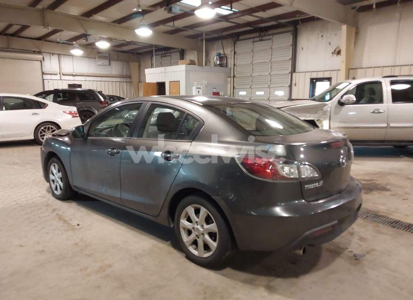 Photo 3 of 2011 Mazda Mazda3 I TOURING (VIN JM1BL1VF5B1423401)