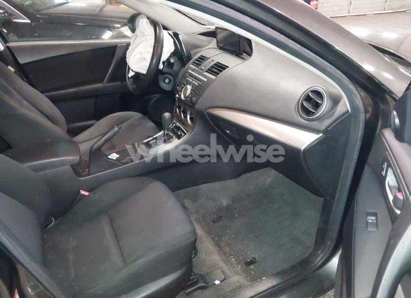 Photo 5 of 2011 Mazda Mazda3 I TOURING (VIN JM1BL1VF5B1423401)