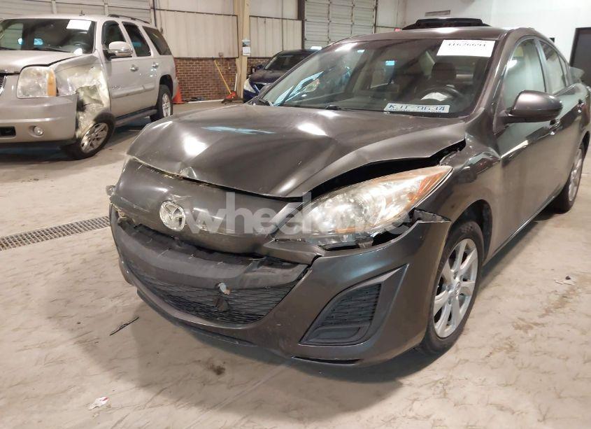 Photo 6 of 2011 Mazda Mazda3 I TOURING (VIN JM1BL1VF5B1423401)