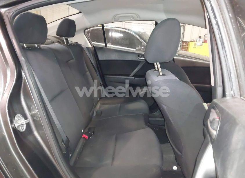 Photo 8 of 2011 Mazda Mazda3 I TOURING (VIN JM1BL1VF5B1423401)