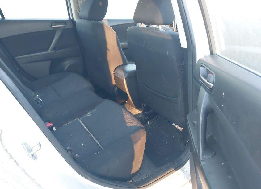 Photo 8 of 2011 Mazda Mazda3 I TOURING (VIN JM1BL1VF5B1449402)