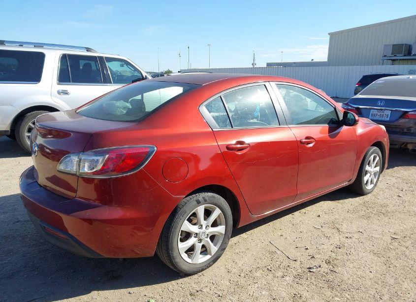 Photo 4 of 2011 Mazda Mazda3 I TOURING (VIN JM1BL1VF5B1495084)