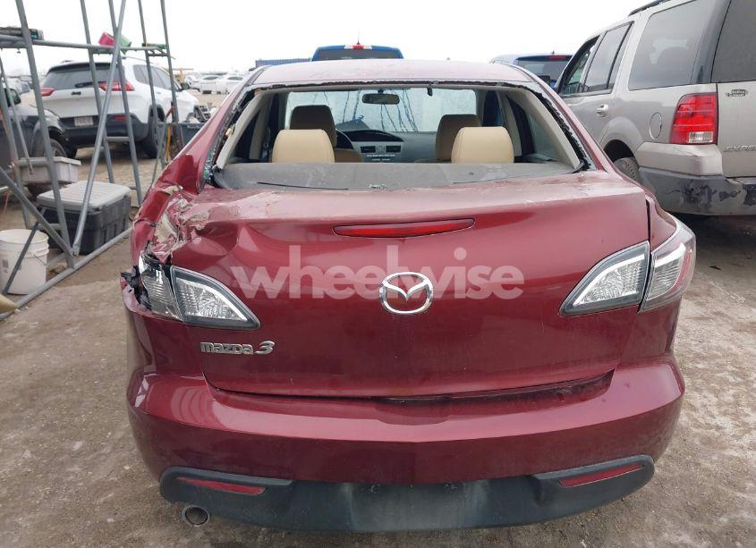 Photo 16 of 2011 Mazda Mazda3 I TOURING (VIN JM1BL1VF5B1495831)