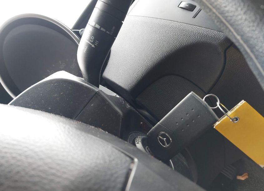 Photo 11 of 2011 Mazda Mazda3 I TOURING (VIN JM1BL1VF6B1419809)