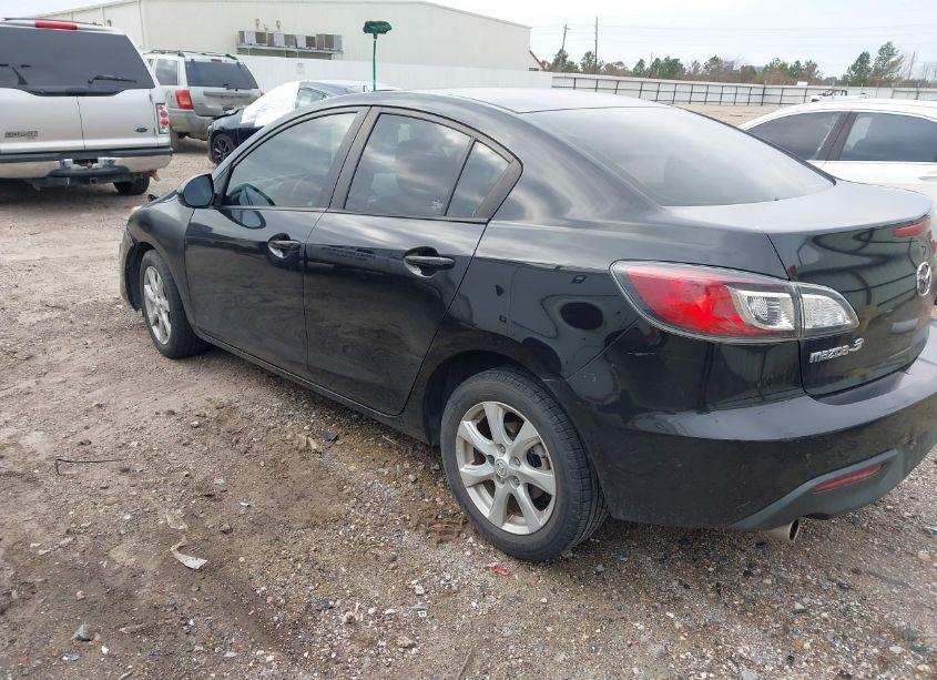 Photo 3 of 2011 Mazda Mazda3 I TOURING (VIN JM1BL1VF6B1419809)