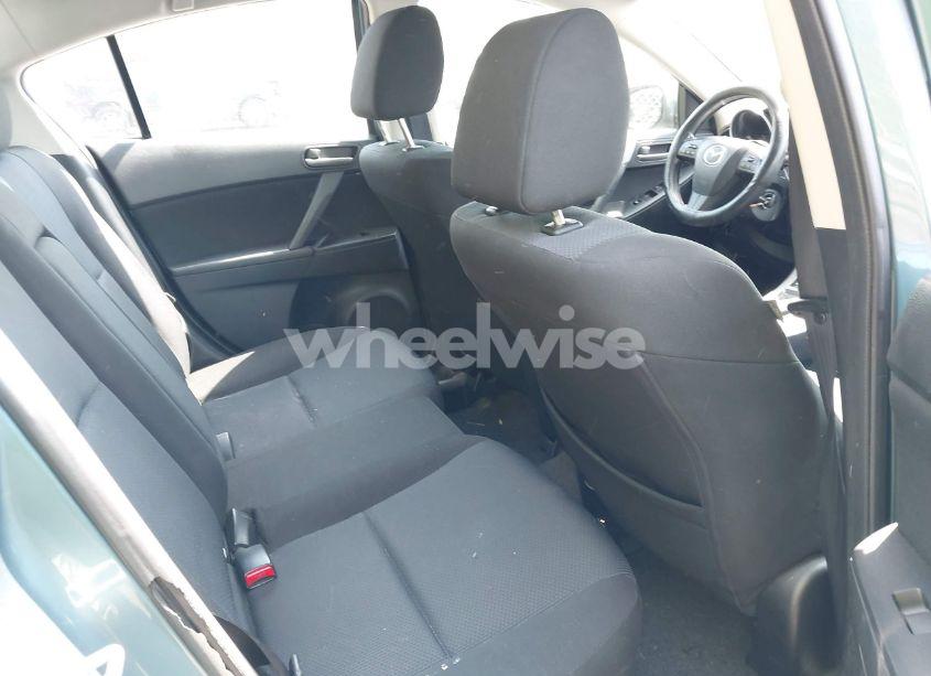 Photo 8 of 2011 Mazda Mazda3 I TOURING (VIN JM1BL1VF6B1438747)