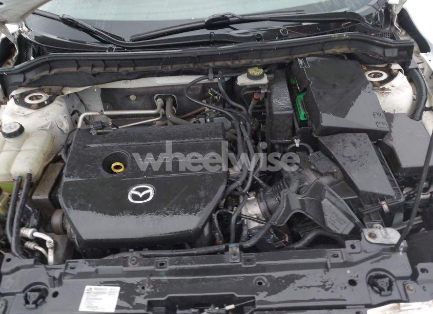Photo 10 of 2011 Mazda Mazda3 I TOURING (VIN JM1BL1VF6B1482750)