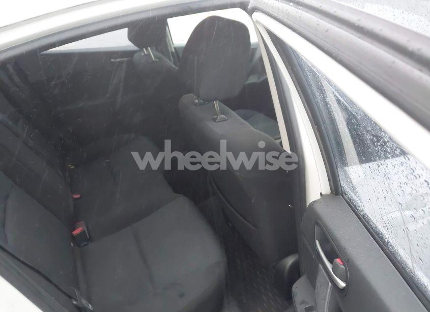 Photo 8 of 2011 Mazda Mazda3 I TOURING (VIN JM1BL1VF6B1482750)