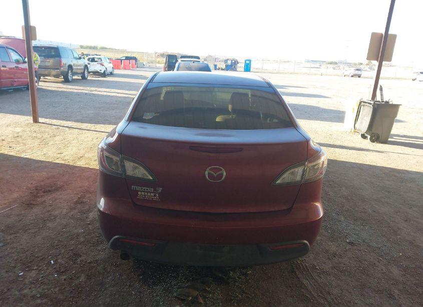 Photo 16 of 2011 Mazda Mazda3 I TOURING (VIN JM1BL1VF7B1355554)