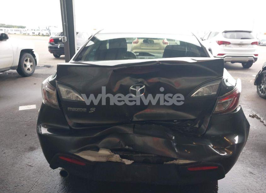 Photo 16 of 2011 Mazda Mazda3 I TOURING (VIN JM1BL1VF7B1378316)