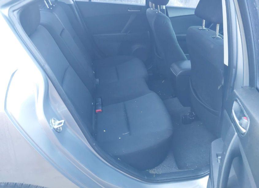 Photo 8 of 2011 Mazda Mazda3 I TOURING (VIN JM1BL1VF7B1456156)