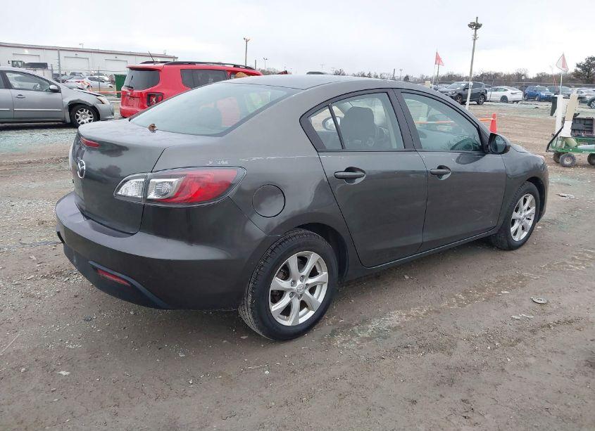 Photo 4 of 2011 Mazda Mazda3 I TOURING (VIN JM1BL1VF7B1496298)