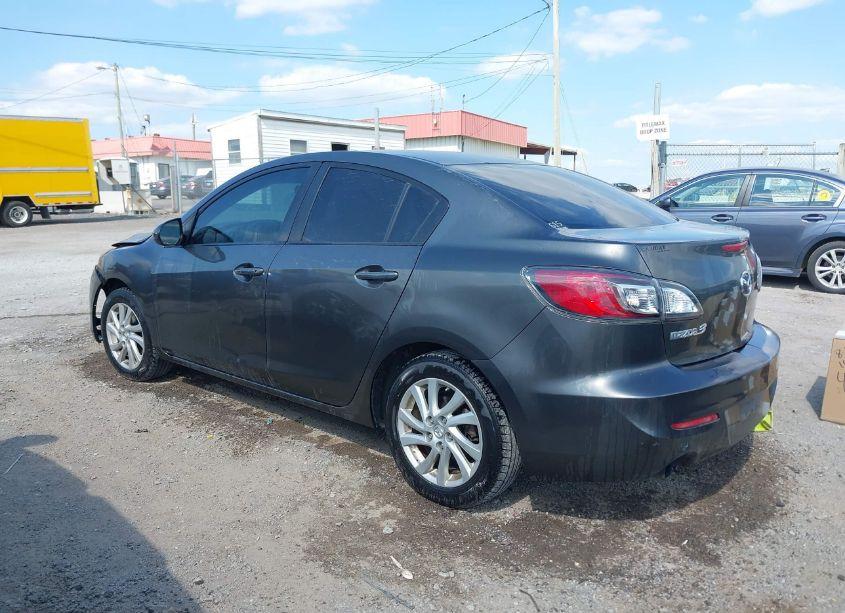 Photo 3 of 2012 Mazda Mazda3 I TOURING (VIN JM1BL1VF7C1514963)