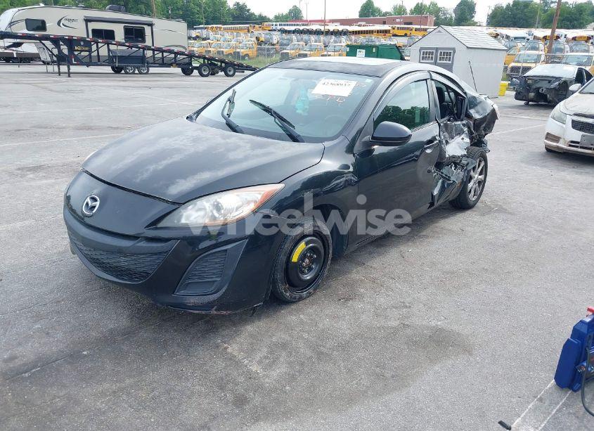 Photo 2 of 2011 Mazda Mazda3 I TOURING (VIN JM1BL1VF8B1354848)