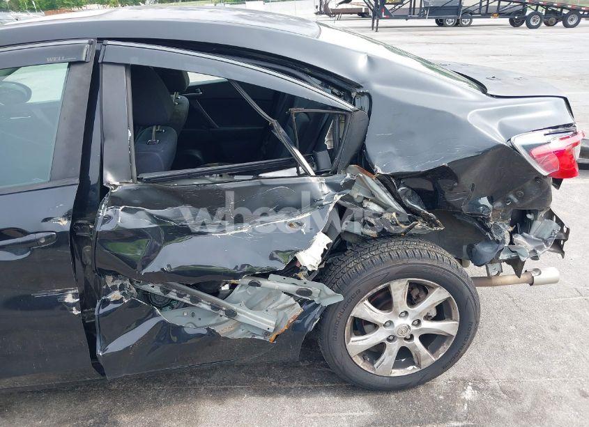 Photo 6 of 2011 Mazda Mazda3 I TOURING (VIN JM1BL1VF8B1354848)