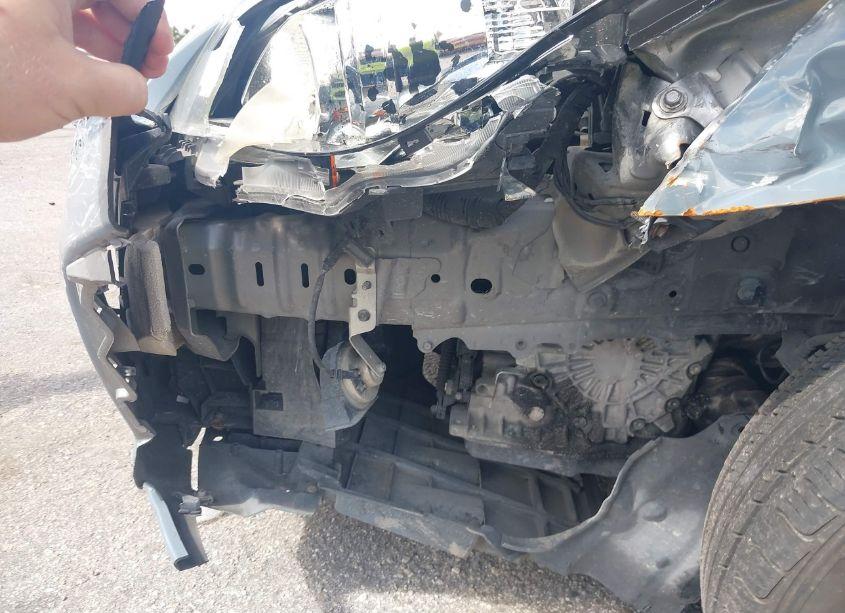 Photo 13 of 2011 Mazda Mazda3 I TOURING (VIN JM1BL1VF8B1901018)