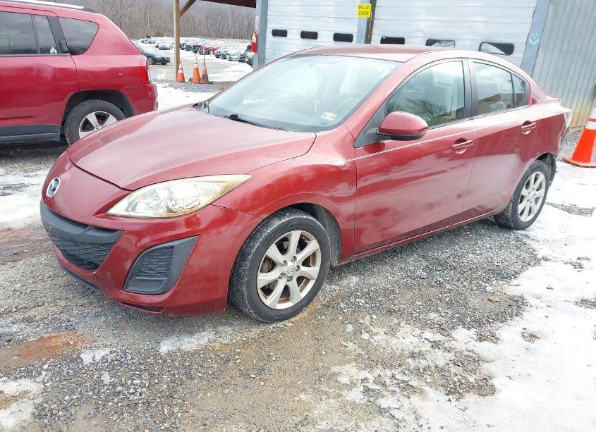 Photo 2 of 2011 Mazda Mazda3 I TOURING (VIN JM1BL1VF8B1901052)