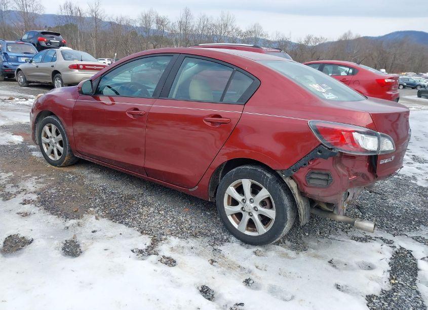 Photo 3 of 2011 Mazda Mazda3 I TOURING (VIN JM1BL1VF8B1901052)