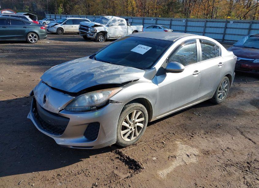 Photo 2 of 2012 Mazda Mazda3 I TOURING (VIN JM1BL1VF8C1503616)