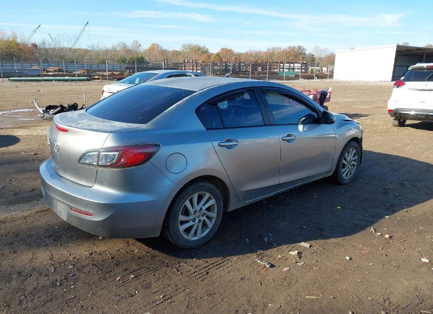 Photo 4 of 2012 Mazda Mazda3 I TOURING (VIN JM1BL1VF8C1503616)