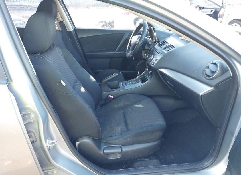 Photo 5 of 2012 Mazda Mazda3 I TOURING (VIN JM1BL1VF8C1503616)