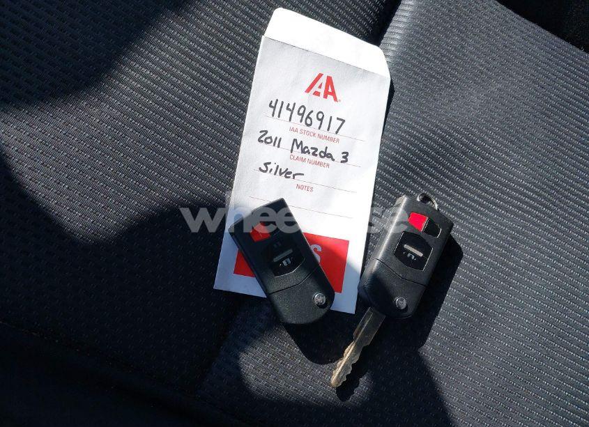 Photo 11 of 2011 Mazda Mazda3 I TOURING (VIN JM1BL1VF9B1358214)