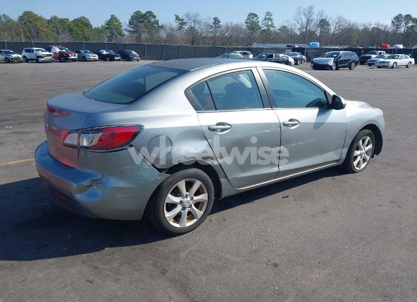 Photo 4 of 2011 Mazda Mazda3 I TOURING (VIN JM1BL1VF9B1358214)