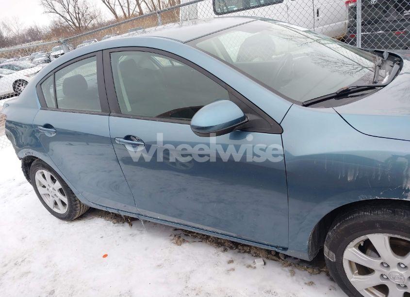 Photo 14 of 2011 Mazda Mazda3 I TOURING (VIN JM1BL1VF9B1485349)