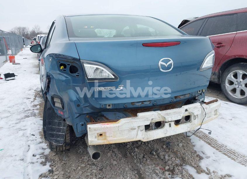 Photo 6 of 2011 Mazda Mazda3 I TOURING (VIN JM1BL1VF9B1485349)