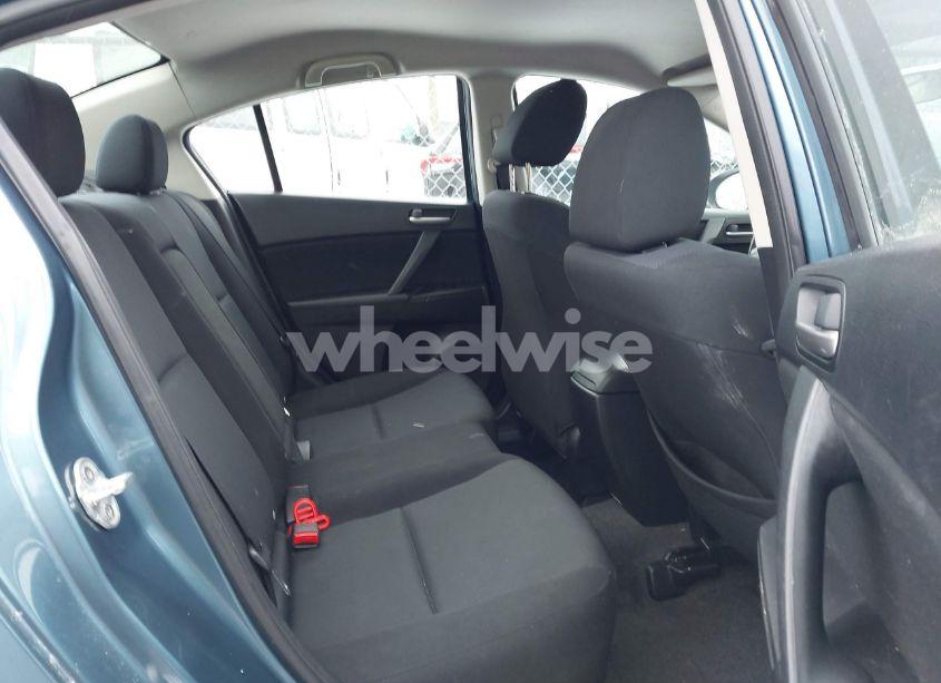 Photo 8 of 2011 Mazda Mazda3 I TOURING (VIN JM1BL1VF9B1485349)