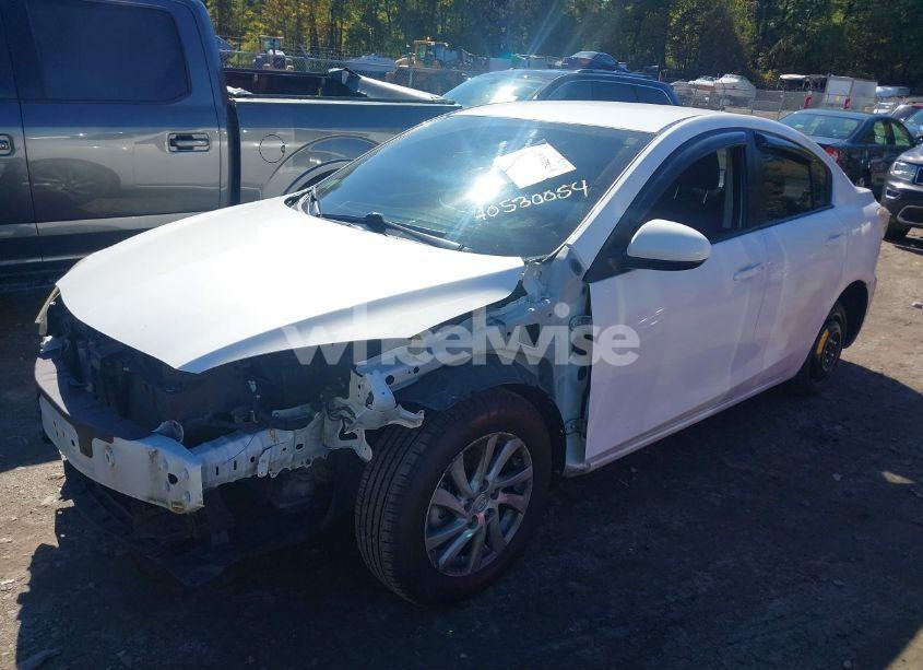 Photo 2 of 2012 Mazda Mazda3 I TOURING (VIN JM1BL1VF9C1514236)