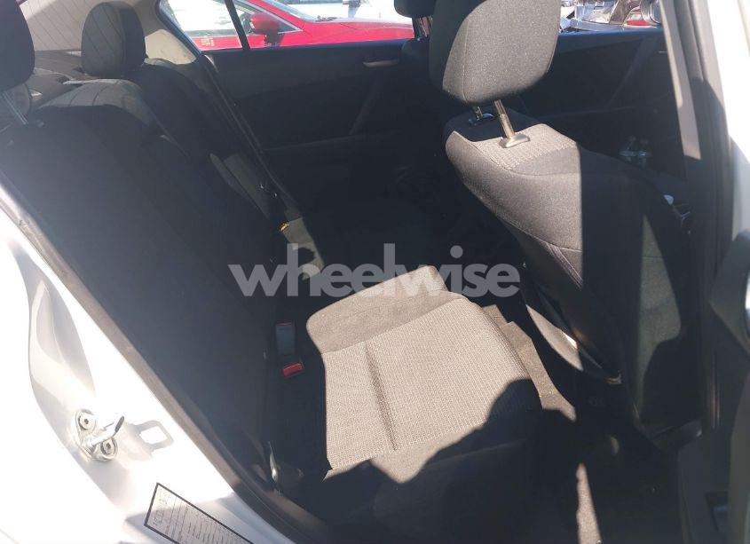 Photo 8 of 2012 Mazda Mazda3 I TOURING (VIN JM1BL1VF9C1514236)