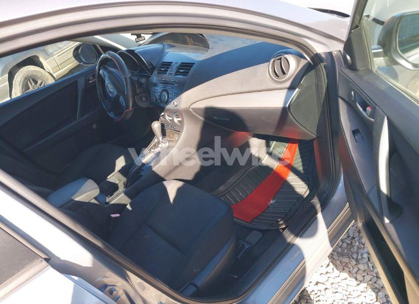 Photo 5 of 2012 Mazda Mazda3 I TOURING (VIN JM1BL1VF9C1516259)