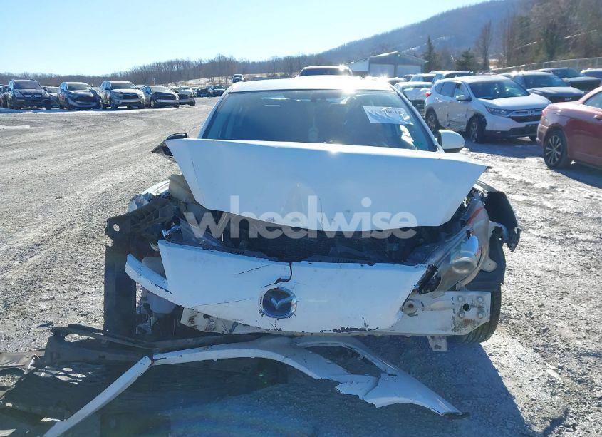 Photo 13 of 2011 Mazda Mazda3 I TOURING (VIN JM1BL1VFXB1412832)