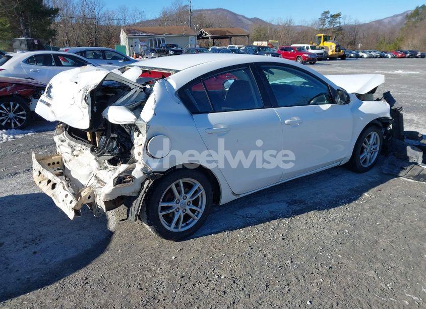 Photo 4 of 2011 Mazda Mazda3 I TOURING (VIN JM1BL1VFXB1412832)