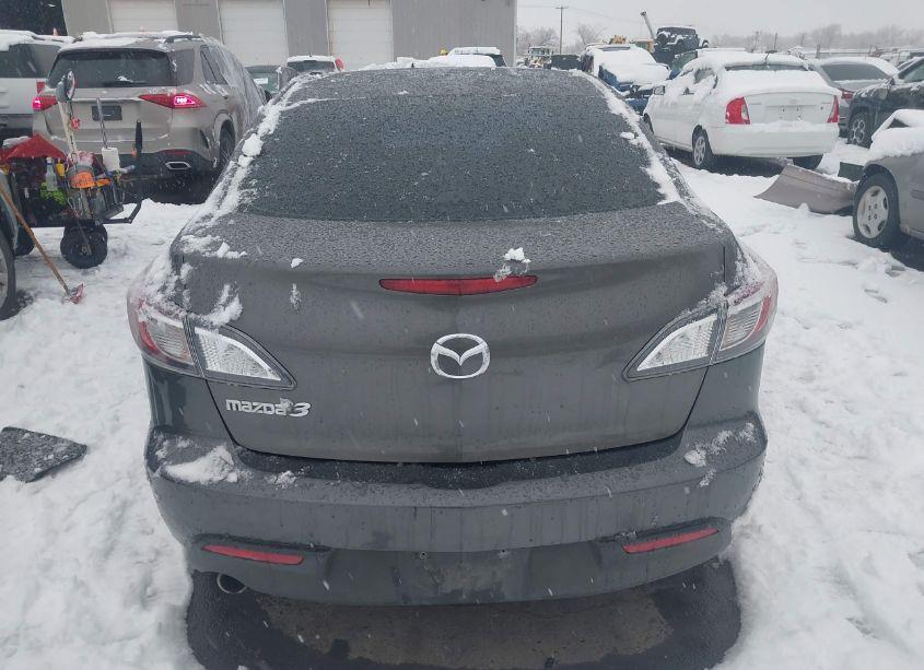 Photo 16 of 2011 Mazda Mazda3 I TOURING (VIN JM1BL1VFXB1474263)