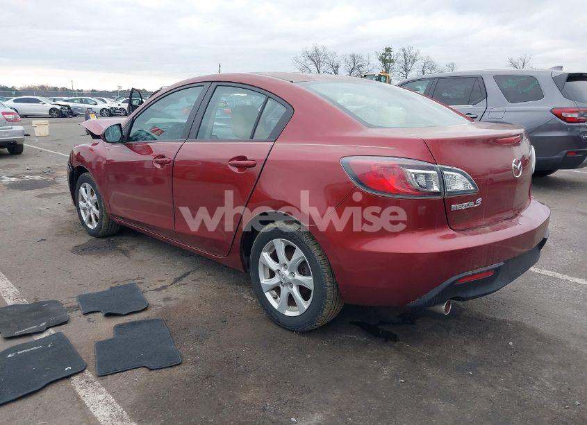 Photo 3 of 2011 Mazda Mazda3 I TOURING (VIN JM1BL1VG0B1359759)