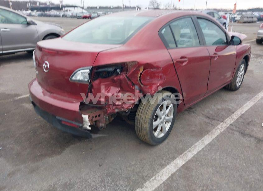 Photo 4 of 2011 Mazda Mazda3 I TOURING (VIN JM1BL1VG0B1359759)