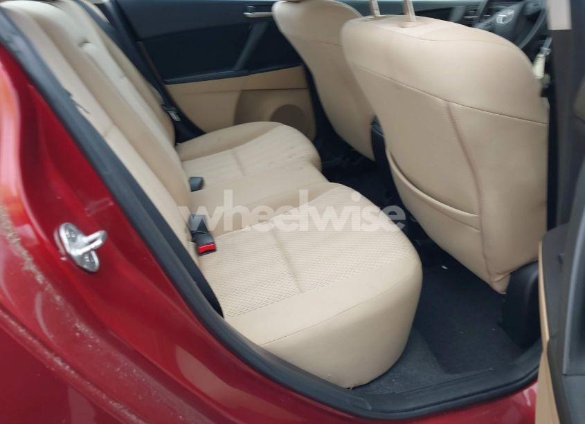 Photo 8 of 2011 Mazda Mazda3 I TOURING (VIN JM1BL1VG0B1359759)