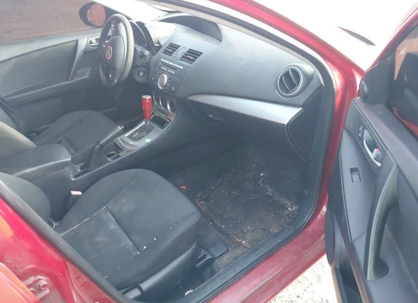 Photo 5 of 2011 Mazda Mazda3 I TOURING (VIN JM1BL1VG0B1476712)