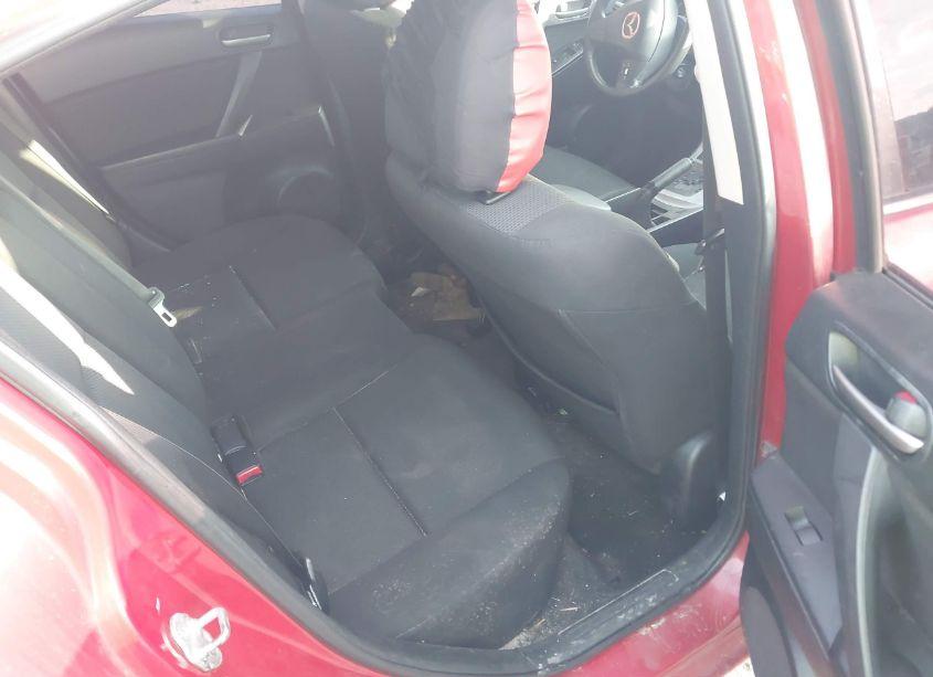 Photo 8 of 2011 Mazda Mazda3 I TOURING (VIN JM1BL1VG0B1476712)