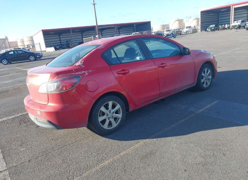 Photo 4 of 2011 Mazda Mazda3 I TOURING (VIN JM1BL1VG0B1478332)