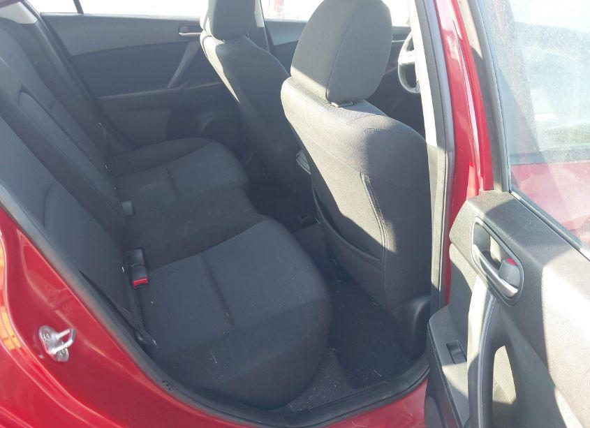 Photo 8 of 2011 Mazda Mazda3 I TOURING (VIN JM1BL1VG0B1478332)